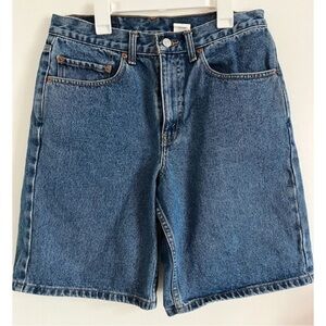 Levi’s • Vintage 2002 550 High Rise Shorts